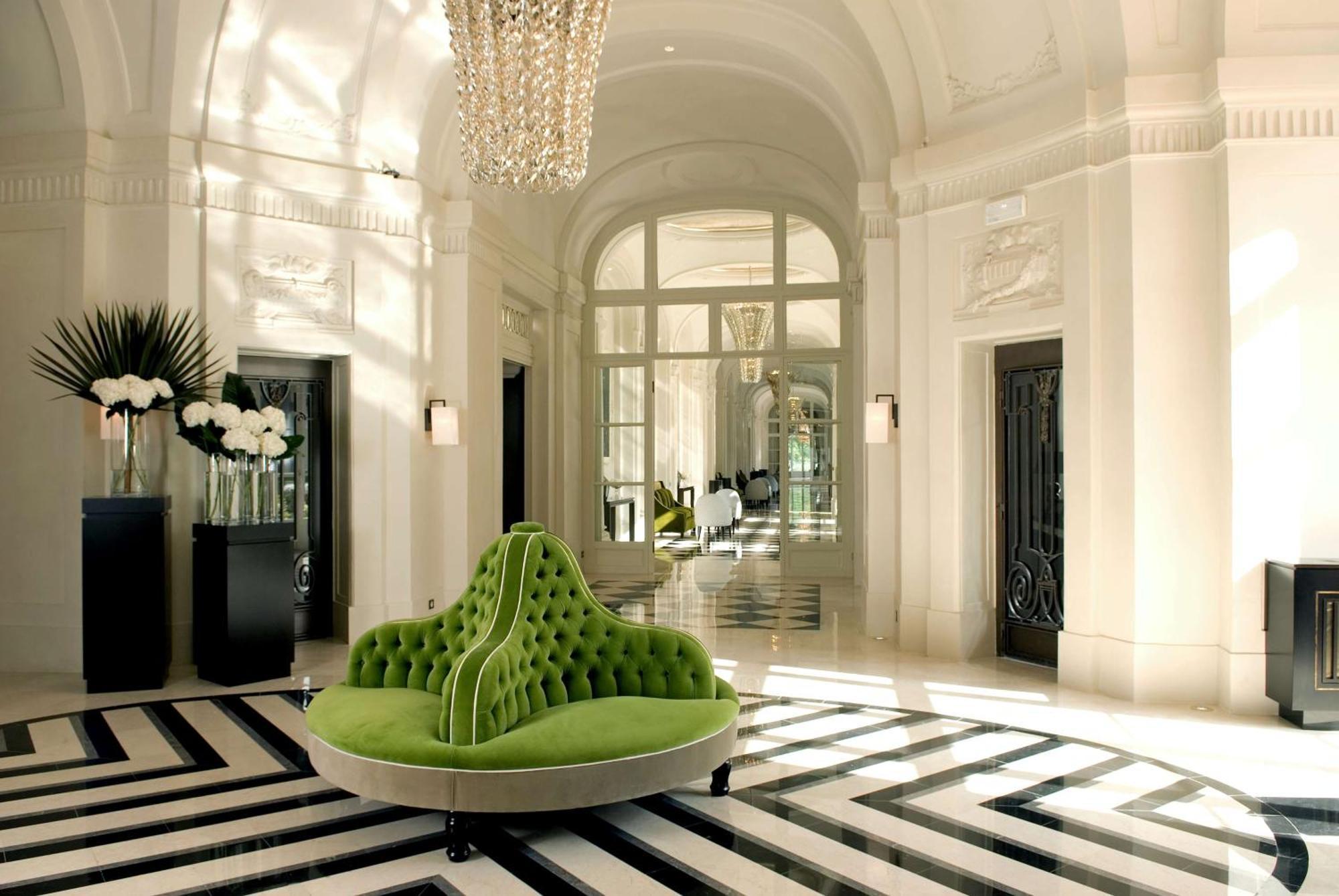 Waldorf Astoria Versailles - Trianon Palace Exterior foto